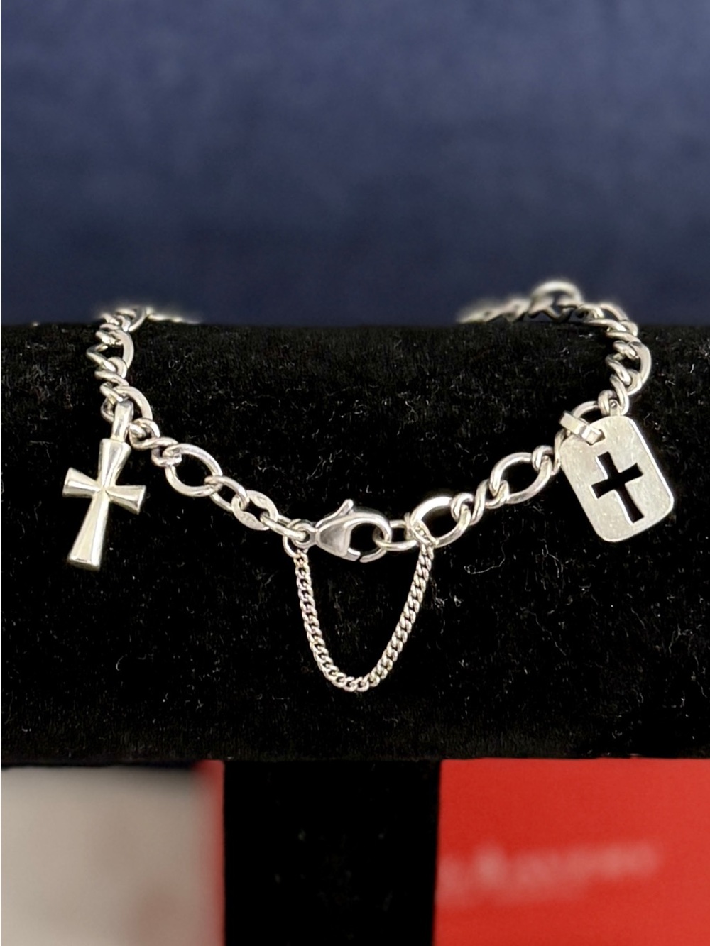 JAMES AVERY Sterling Silver St Teresa Crosslet Shield Twist Charm Bracelet 7.25”